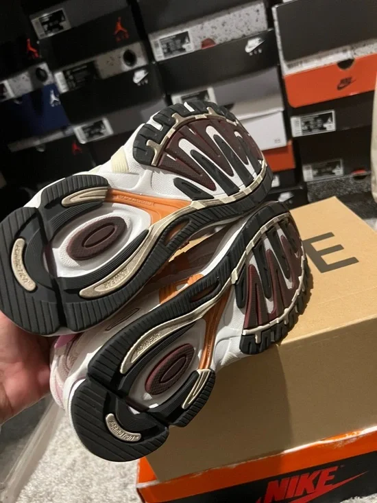 adidas Originals Women’s Beige and Orange Lace-Up Sneakers - Picture 7 of 9